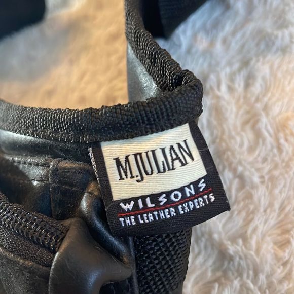 Vintage leather Wilson waist bag - Picture 3 of 12